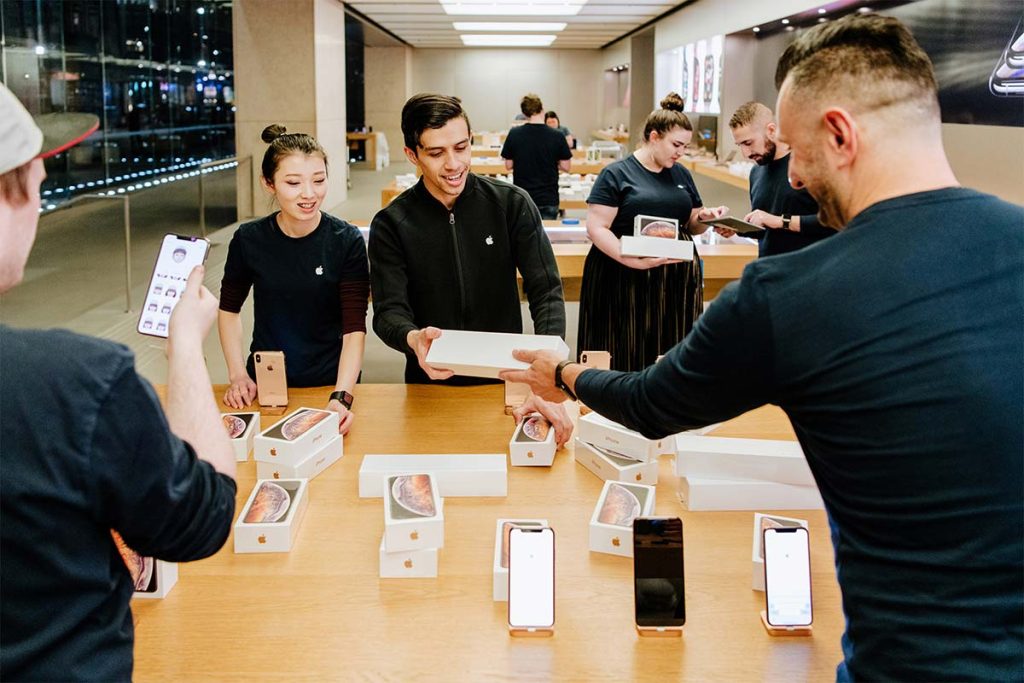 az iPhone XS Max és az Apple Watch 4|iPhone XS